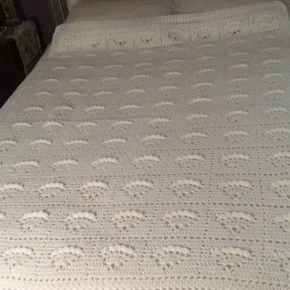HAND MADE CROCHETED SOFA BLANKET